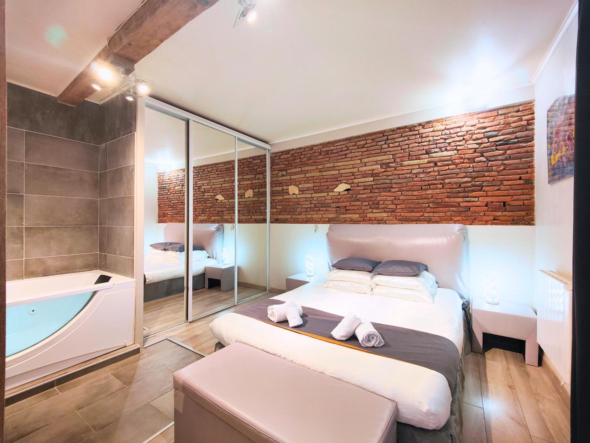 Cocoon'Inn Daurade Toulouse Exterior foto